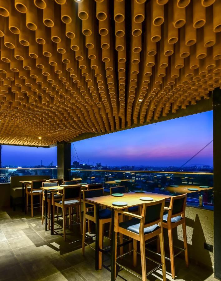 Regenta Place Raysons Kolhapur Ngoại thất bức ảnh