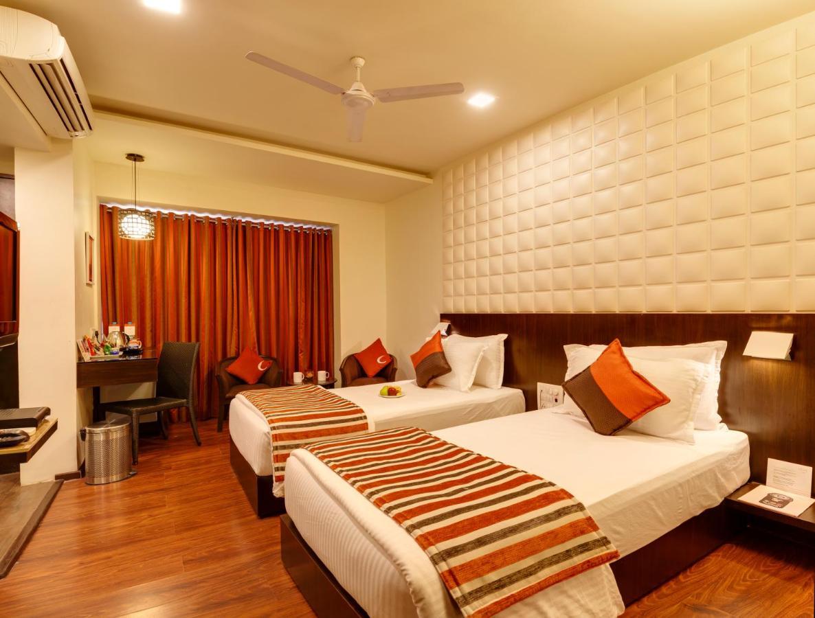 Regenta Place Raysons Kolhapur Ngoại thất bức ảnh